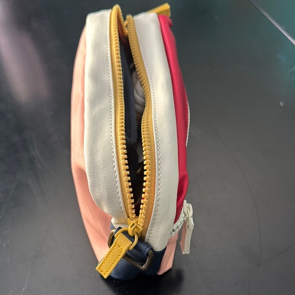 Marine Layer Pink and Yellow Crossbody Bag Sleek Design - Picture 6 of 6